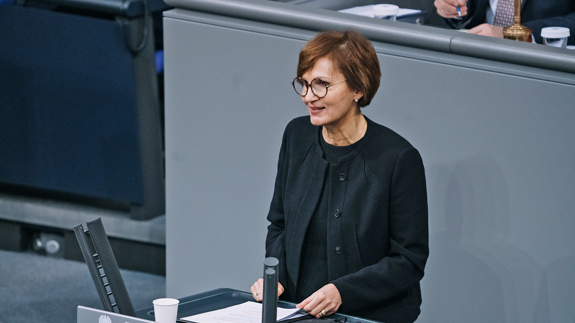 Bettina Stark-Watzinger, Bildungsministerin, spricht im Deutschen Bundestag