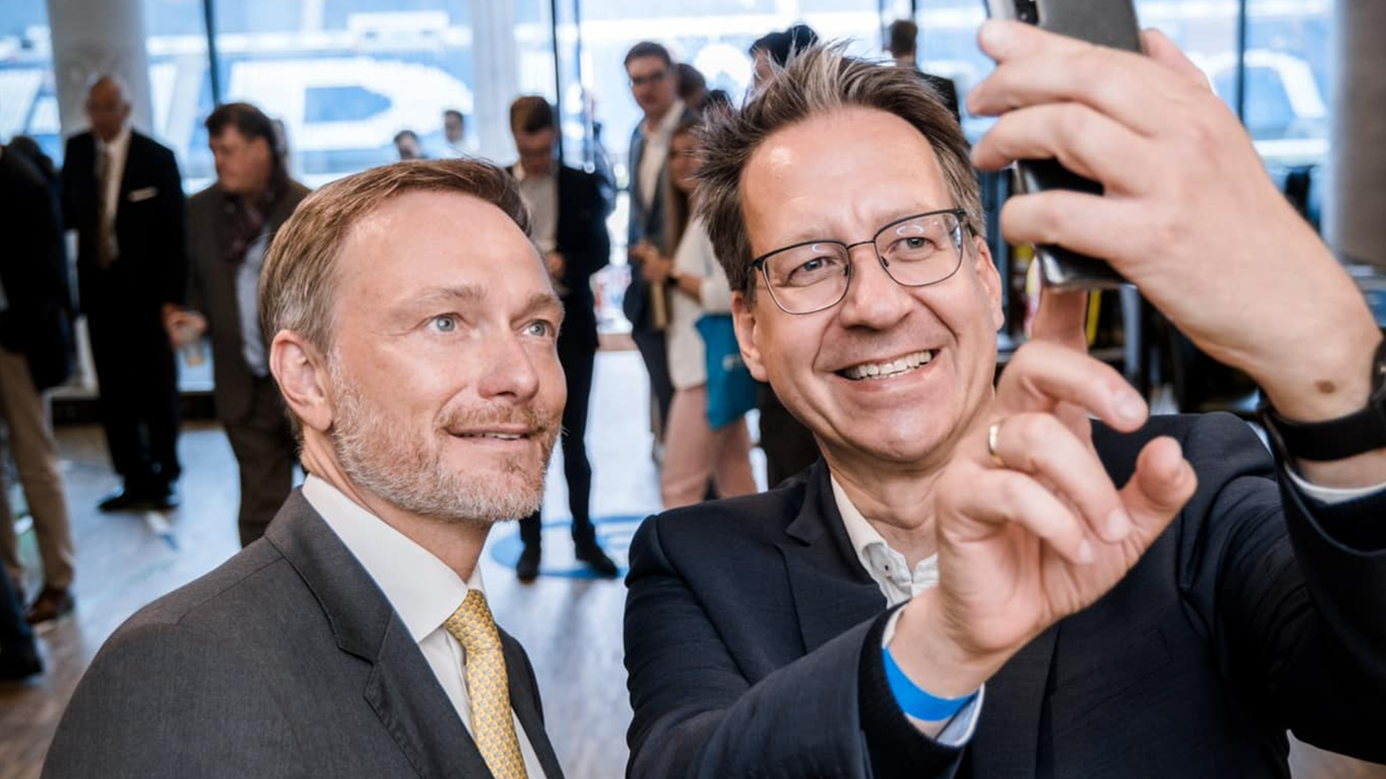 Christian Lindner und Stefan Birkner beim Jubiläum