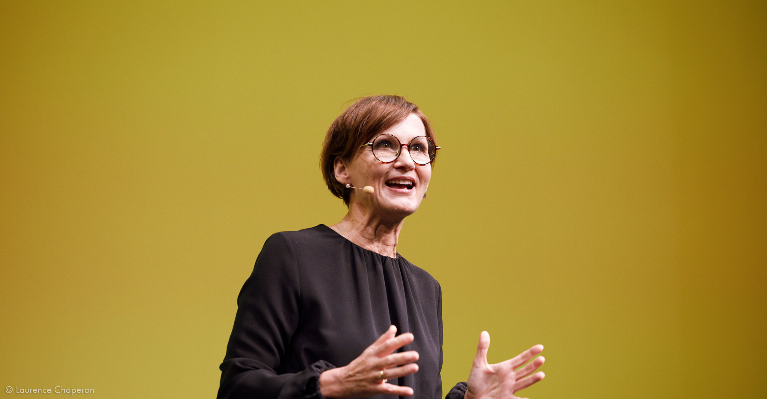 Bettina Stark-Watzinger, FDP-Präsidiumsmitglied und Bundesbildungsministerin, auf der Bühne beim Dreikönigstreffen der Freien Demokraten 2023