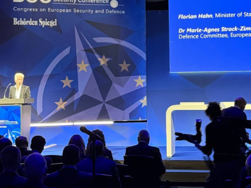 Strack-Zimmermann eröffnet die Berlin Security Conference. 