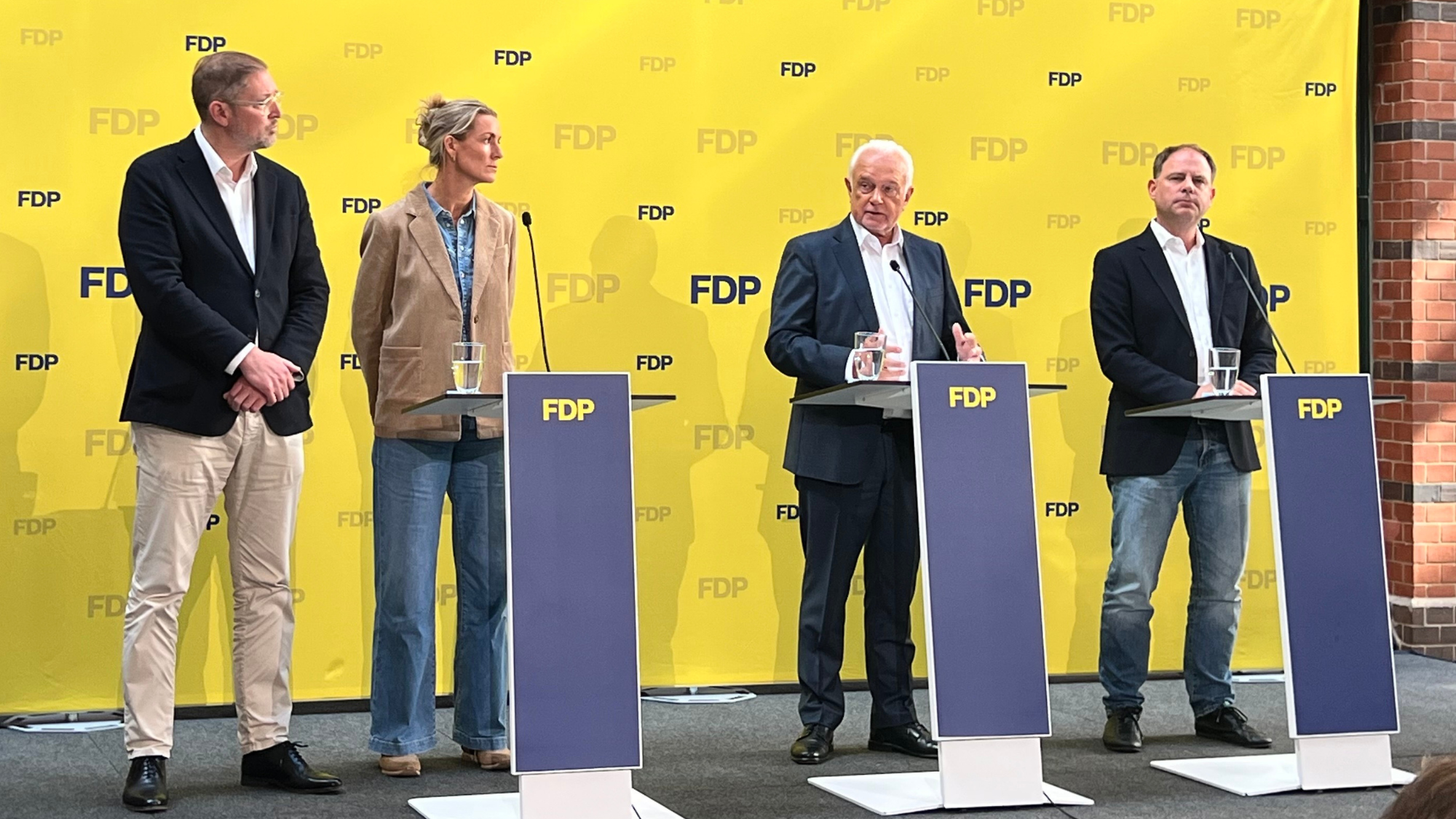 Jakob Schirmer, Jessica Mendle, Wolfgang Kubicki und Christoph Schirmer