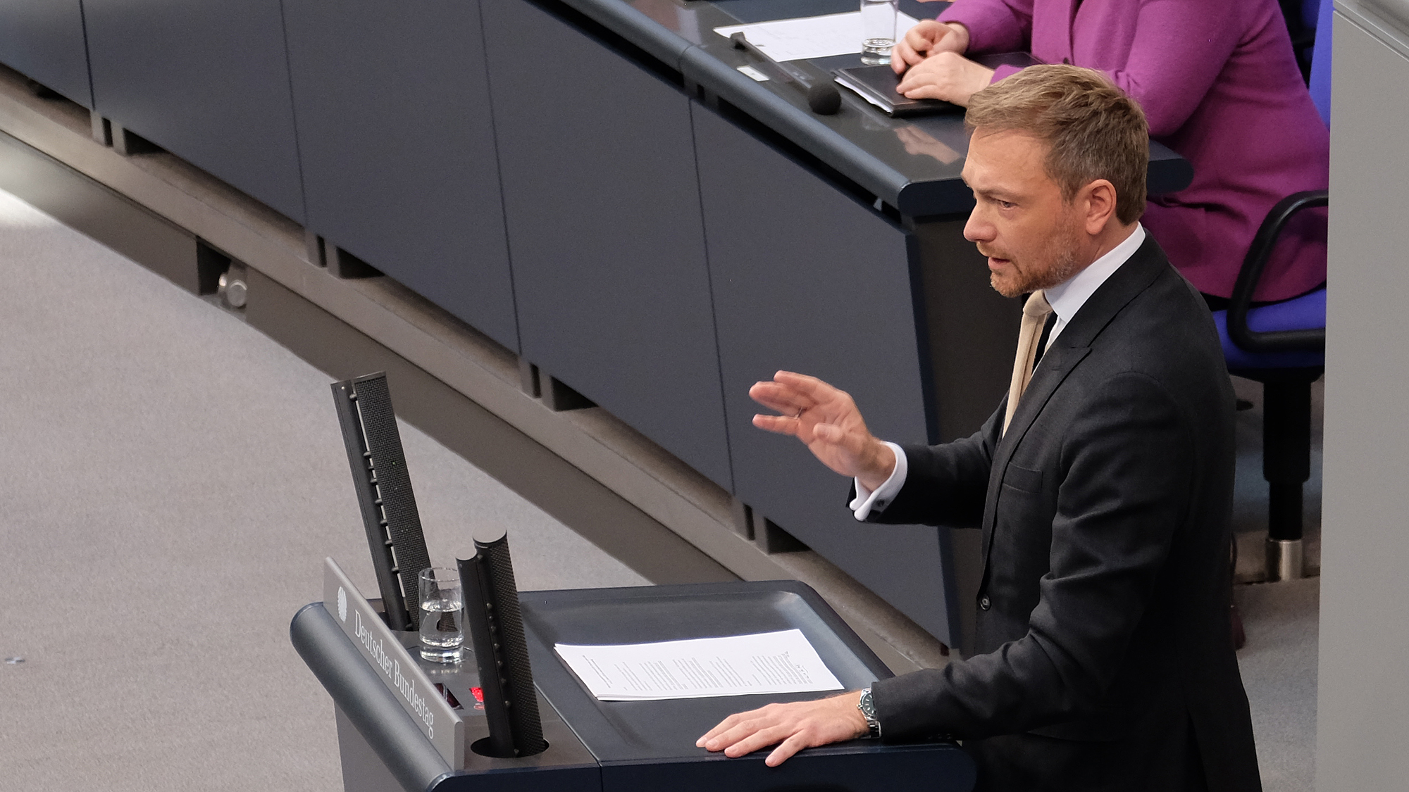 Christian Lindner spricht im Deutschen Bundestag