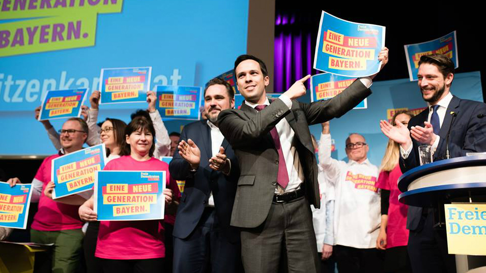 Martin Hagen beim Landesparteitag. Bild: FDP Bayern