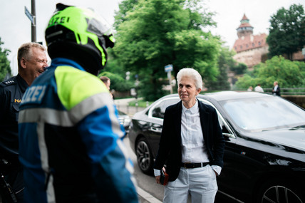 Strack-Zimmermann beim Wahlkampfendspurt in Nürnberg.