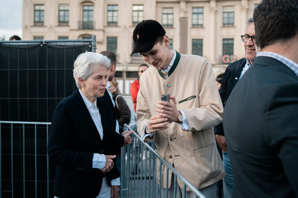 Strack-Zimmermann beim Wahlkampfendspurt in München.