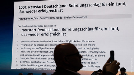 Bildschirm zum Leitantrag Neustart Deutschland. 