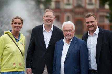 Jessica Mendele, Jakob Schirmer und Wolfgang Kubicki. 