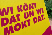 Wahlplakat auf Plattdeutsch