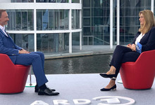 Christian Lindner im Gespräch mit Tina Hassel
