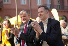 Rülke und Dürr bei der Kundgebung auf dem Schlossplatz. 