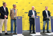 Jakob Schirmer, Jessica Mendle, Wolfgang Kubicki und Christoph Schirmer