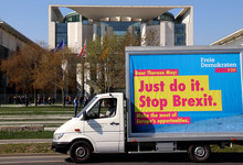 Liebe Theresa May. Stoppen Sie den Brexit!