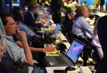 Medienvertreter beim FDP-Bundesparteitag in Berlin