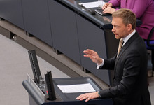 Christian Lindner spricht im Deutschen Bundestag