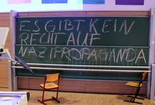 Spruch gegen Nazi-Propaganda