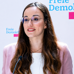 Alena Trauschel quadratisch