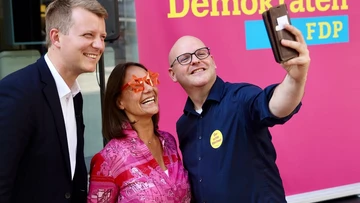 Henning Höne, Jasmin Wahl-Schwentker und Jan-Maik Schlifter beim Tourstop in Bielefeld. 