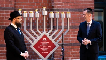 Rabbiner Riwka Teichtal mit FDP-Chef Christian Dürr.